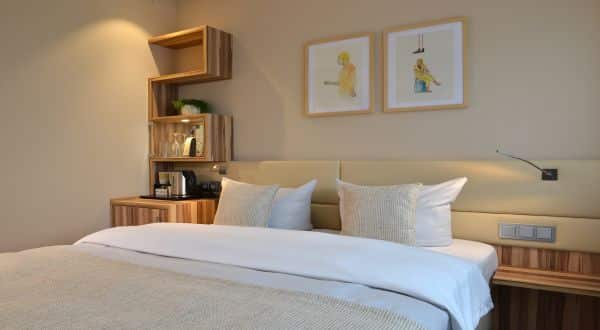 Hotelfoto Parkhotel Oberhausen 0516 © Foto Dirk Holst DH STUDIO KÖLN, H a u p t s t r.  2 3 9,  5 1 1 4 3  K ö l n, V e r ö f f e n t l i c h u n g  n u r  m i t  H o n o r a r   n a c h   M F  M o d e r B V P A,  m i t  N a m e n s n e n n u n g   u n d  B e  l e g e x em p l a r,  B a n k v e r b i n d u n g,  K r e i s s p a r k a s s e  K o e l n,  B L Z  3 7 0  5 0 2  9 9,  K o n t o  9 6 1 4 0